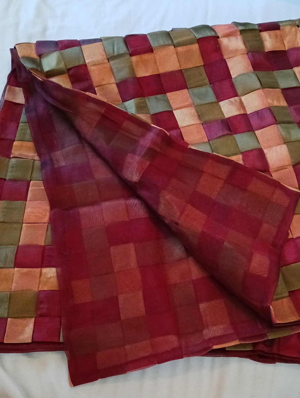 Beautiful Shimmery Woven Ribbon Tablecloth 54" Square